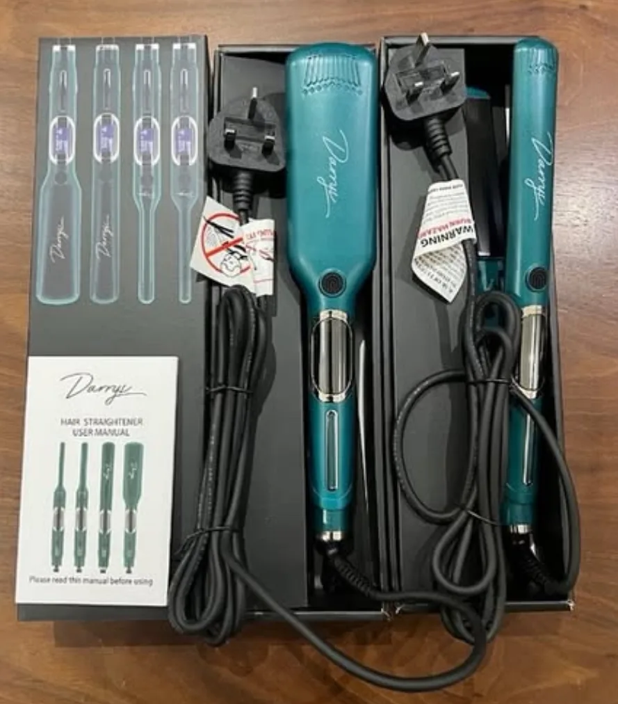 Darrys hair straightener with black titanium plates
